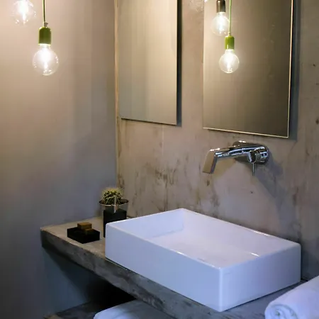 Luxury Eve Apartment Viros